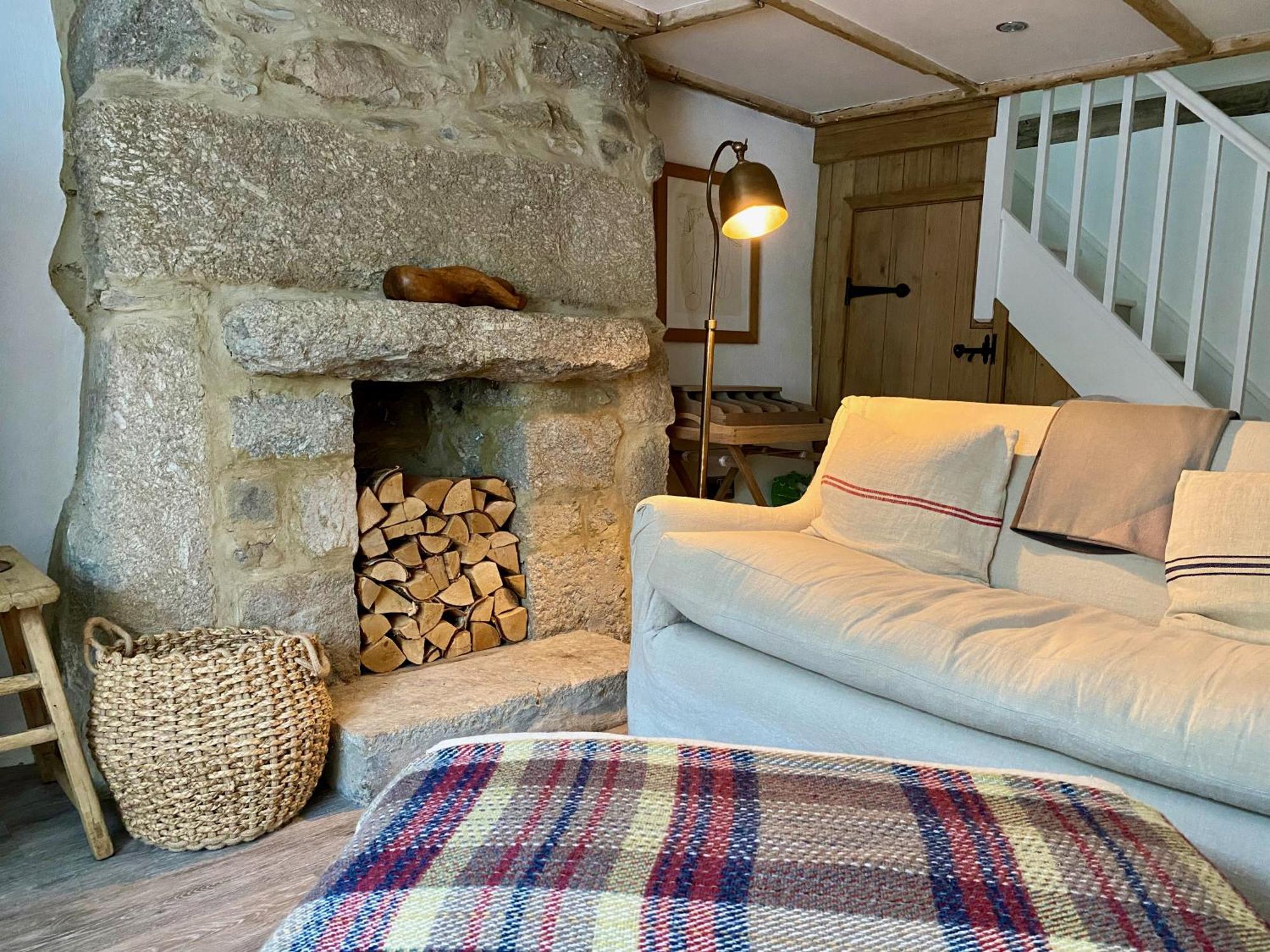 The Old Gallery - Charming Coastal Escape For Two Mousehole Buitenkant foto
