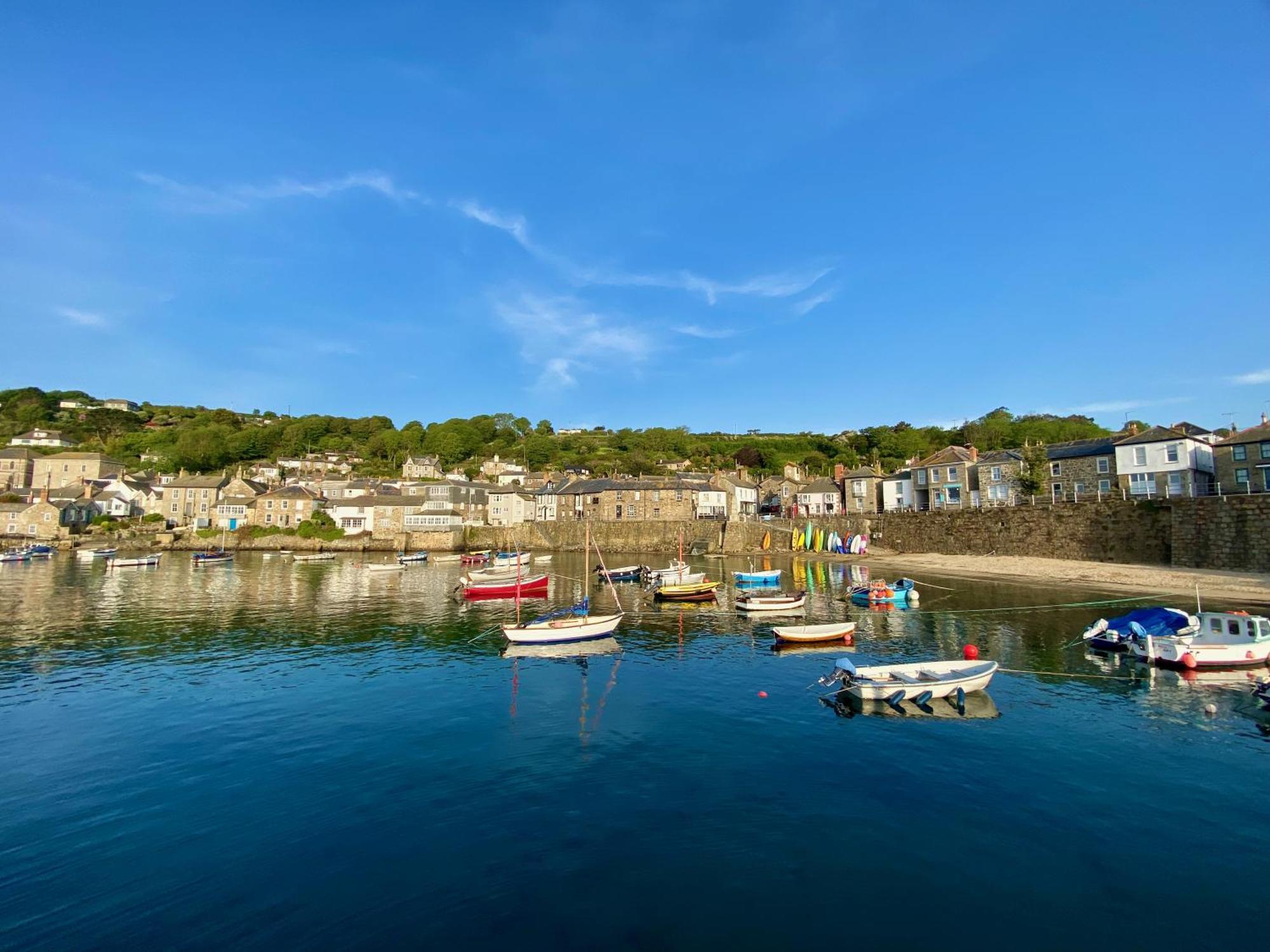 The Old Gallery - Charming Coastal Escape For Two Mousehole Buitenkant foto