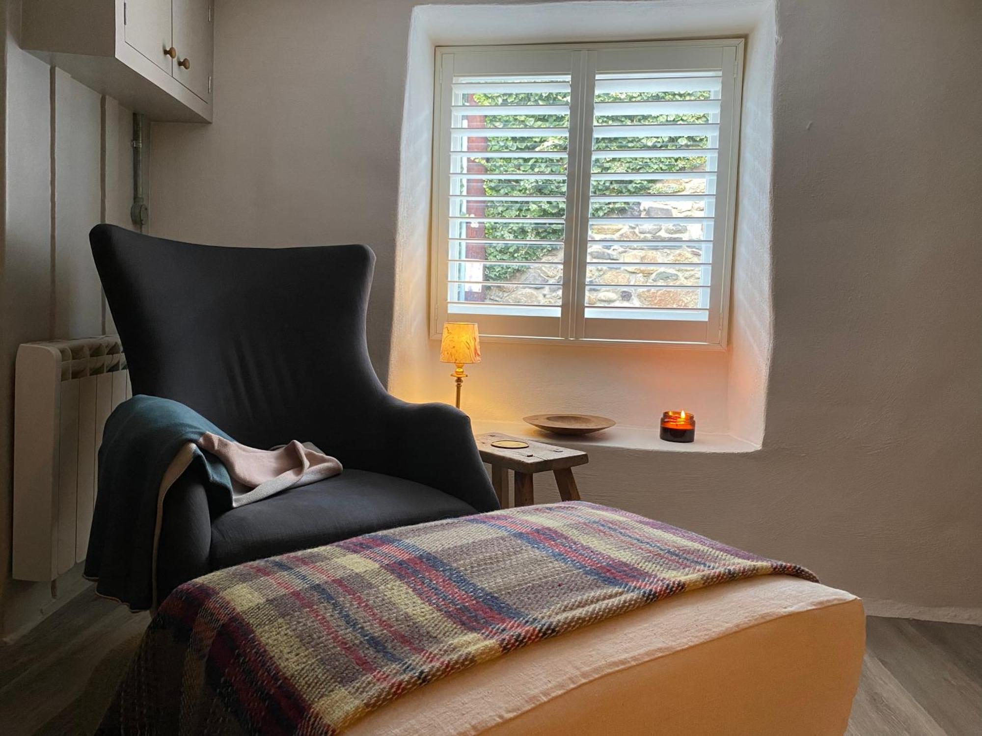 The Old Gallery - Charming Coastal Escape For Two Mousehole Buitenkant foto