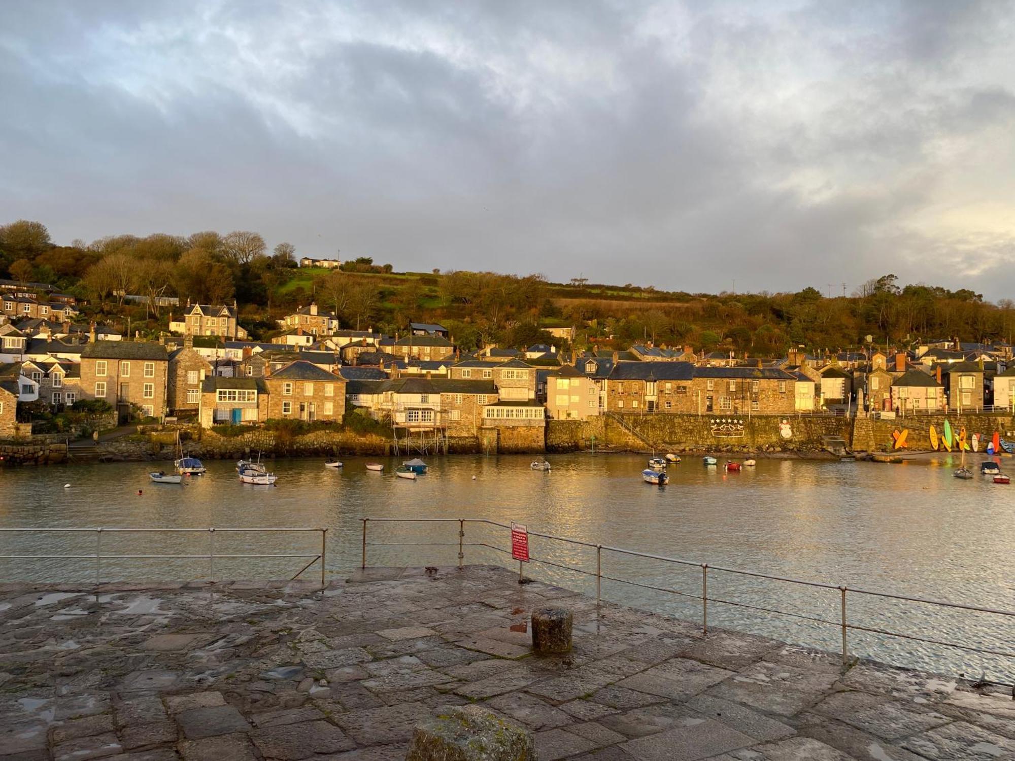 The Old Gallery - Charming Coastal Escape For Two Mousehole Buitenkant foto