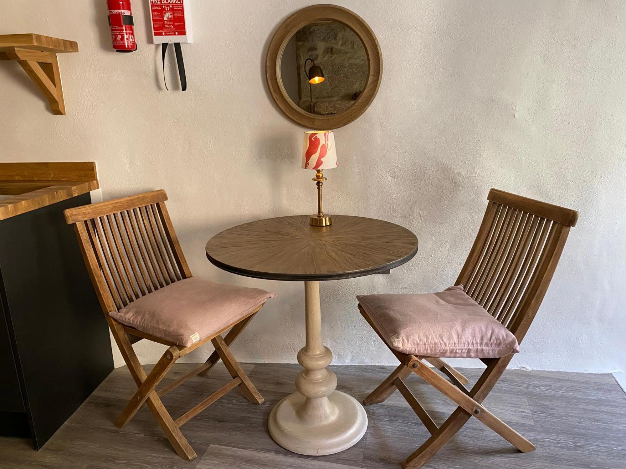The Old Gallery - Charming Coastal Escape For Two Mousehole Buitenkant foto
