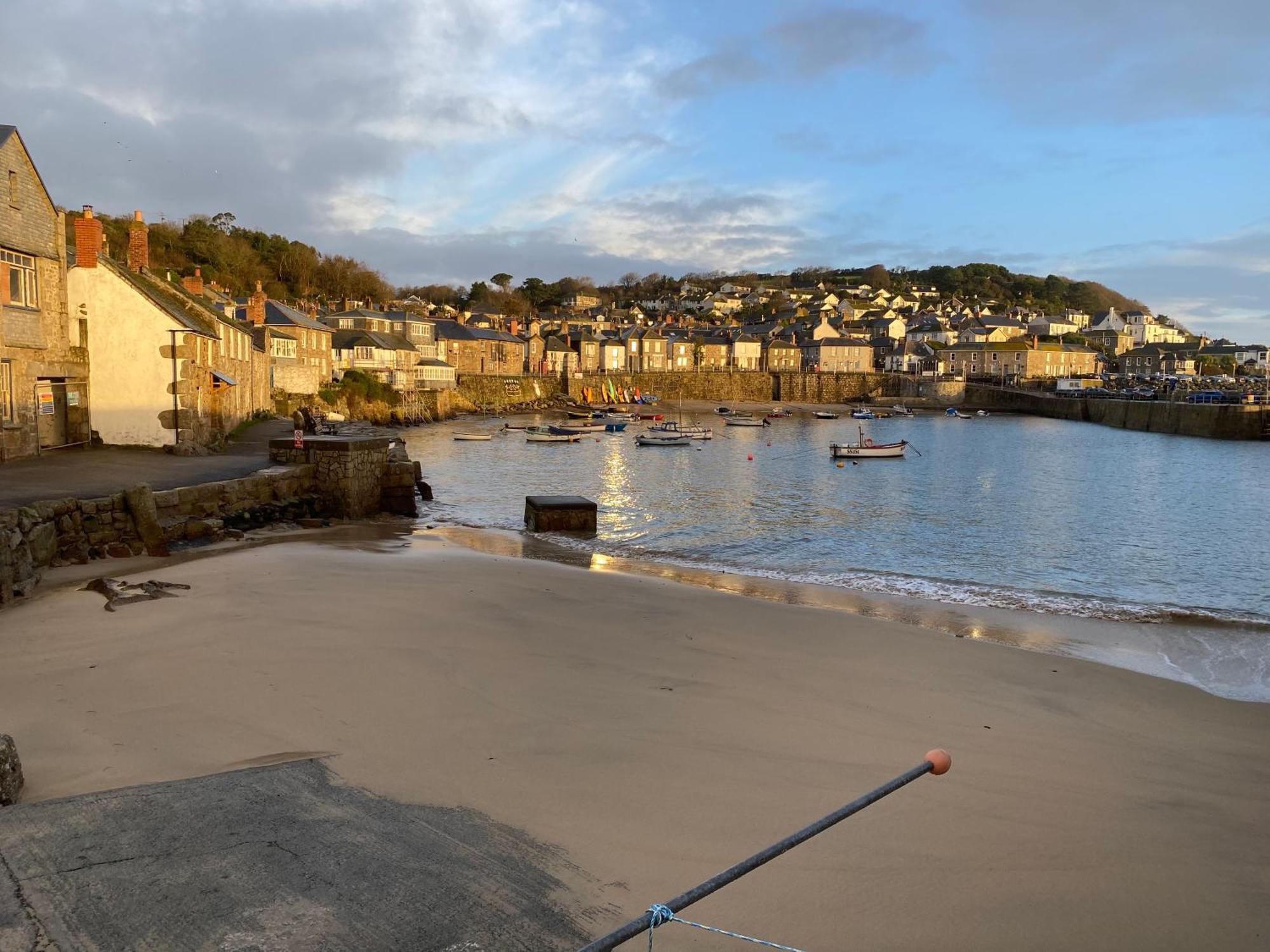 The Old Gallery - Charming Coastal Escape For Two Mousehole Buitenkant foto