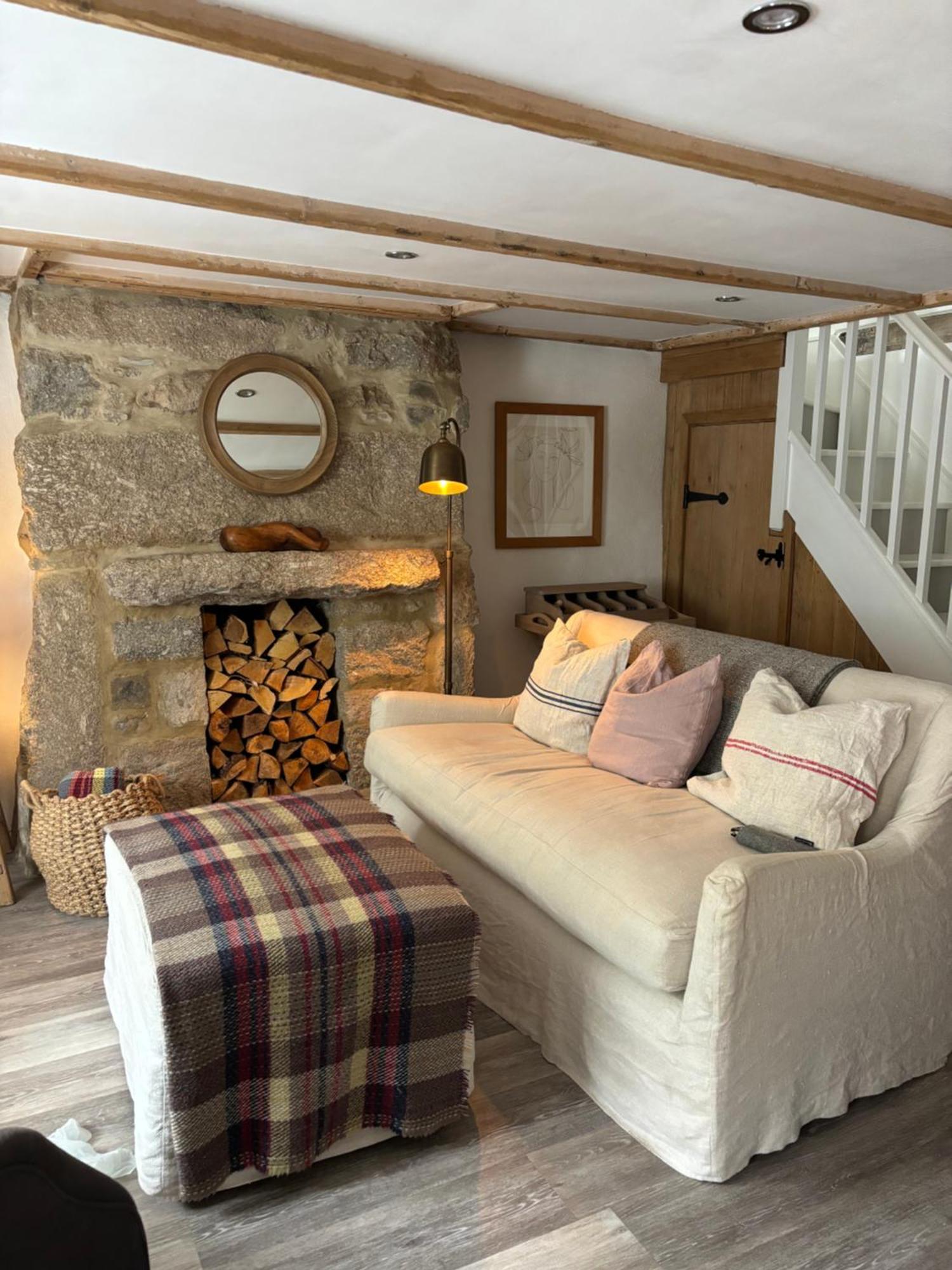 The Old Gallery - Charming Coastal Escape For Two Mousehole Buitenkant foto
